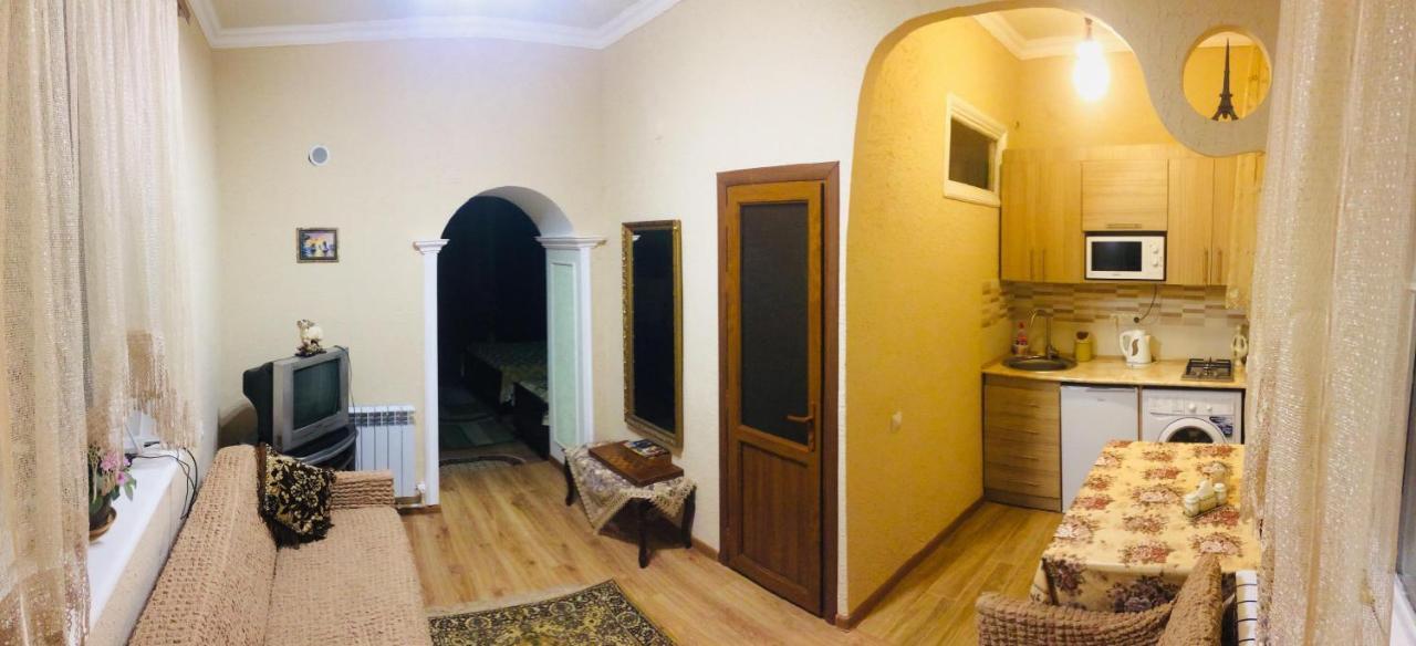 Посуточный Гостевой Дом Guiumri Exterior foto